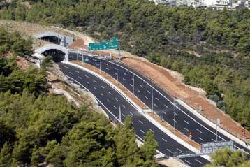 Τη Δυτική Περιφερειακή Υμηττού εγκαινίασε ο πρωθυπουργός Κ.Σημίτης