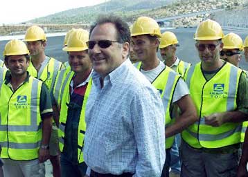 «Αιχμηρά» σχόλια από τον Κώστα Λαλιώτη για τις εξαγγελίες Σημίτη