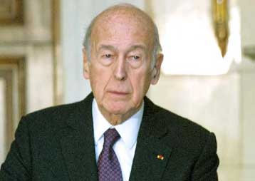 Το σχέδιο Συντάγματος της ΕΕ παρουσίασε ο Ντ Εστέν στο Ευρωπαϊκό Κοινοβούλιο