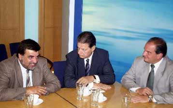 Για τα προβλήματα των δημόσιων υπαλλήλων συζήτησαν Καραμανλής και ΑΔΕΔΥ