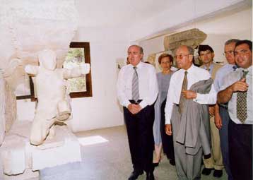 Να συνεργαστούν για την πρόοδο της χώρας κάλεσε τους Έλληνες ο Κωστής Στεφανόπουλος