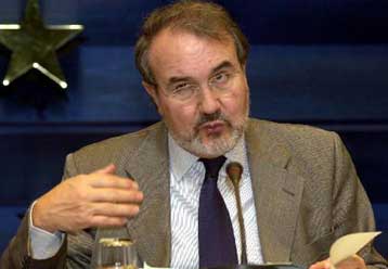 Την παραίτηση του Πέδρο Σόλμπες ζητούν ευρωβουλευτές για το σκάνδαλο της Eurostat