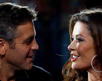 Παρουσίαση με… απρόοπτα στην ταινία των Κλούνι – Τζόουνς στη Βενετία