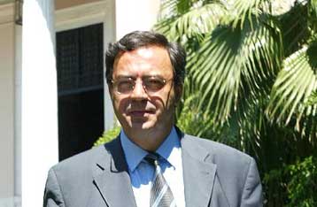 Ευρεία σύσκεψη στο Μαξίμου εν όψει της ομιλίας Σημίτη στη ΔΕΘ