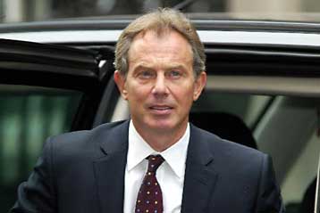 Διαδικτυακό σκουλήκι «επιτίθεται» στον Τόνι Μπλερ