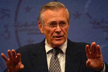 Στο Κουβέιτ ο Αμερικανός υπουργός Αμυνας Ντόναλντ Ράμσφελντ