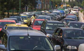 Σύντομα στη Βουλή η τροπολογία για τη μείωση του τέλους ταξινόμησης των αυτοκινήτων