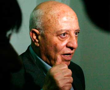 Αποδέχεται επί της αρχής την πρόταση να σχηματίσει κυβέρνηση ο Αχμέντ Κορέι