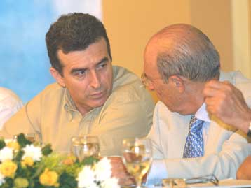 Συνάντηση Σημίτη – Χρυσοχοΐδη εν όψει της συνεδρίασης του Εκτελεστικού την Τρίτη