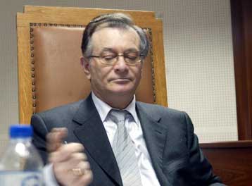 Δριμύ κατηγορώ κατά των φερόμενων ως μελών της 17Ν εξαπέλυσε ο εισαγγελέας της έδρας