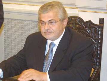 Τη μείωση των ασφαλιστικών εισφορών στο ΙΚΑ έως και 30% αποφάσισε η κυβέρνηση