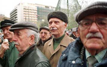 Σύνταξη 40 μήνες νωρίτερα για τους ελεύθερους επαγγελματίες