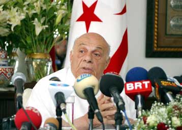 «Σχέδιο-έκπληξη» επεξεργάζονται ψευδοκράτος και Αγκυρα ως απάντηση στις προτάσεις Ανάν