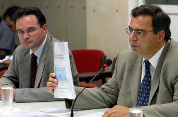 Μείωση αμυντικών δαπανών για τη «Χάρτα Σύγκλισης» – Νέο σύστημα αυξήσεων στους μισθούς