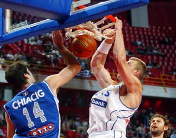 Ήττα-σοκ για την εθνική Ελλάδας από την Ιταλία με 62-59 και αποκλεισμός από την 4άδα