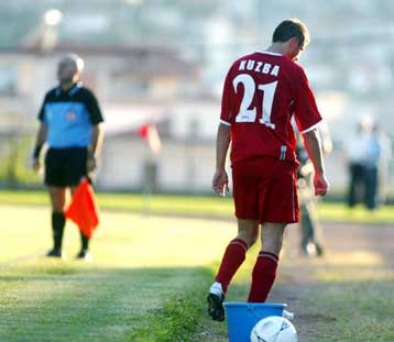 Σε νέα αρθροσκόπηση θα υποβληθεί την Παρασκευή ο Κούζμπα