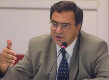 Στο 1,7% αναθεωρείται ο στόχος για το έλλειμμα – Διαψεύδει το υπουργείο Οικονομίας