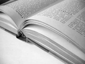 Ο λογοτεχνικός κόσμος διαμαρτύρεται για τη «χρήση» του βιβλίου σε τηλεοπτικό σποτ