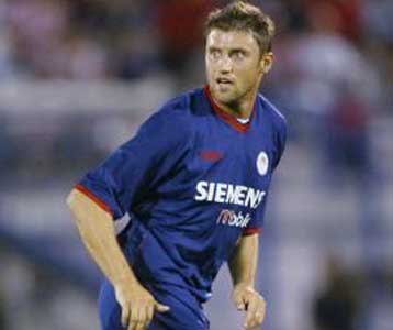 Νοκ άουτ ο Χούτος, εγχειρίστηκε ο Κούζμπα