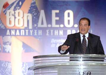 Η ΝΔ εκφράζει την ίδια πολιτική με το ΠΑΣΟΚ, σχολιάζουν ΚΚΕ και ΣΥΝ