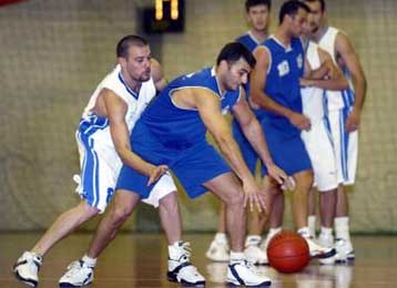 Συναρπαστικά ματς και εκπλήξεις στο Κύπελλο Ελλάδας μπάσκετ