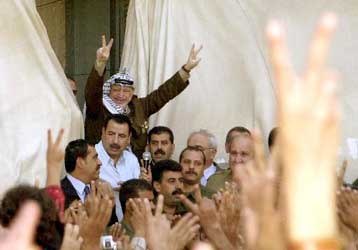 Αμερικανικό «όχι» σε εξορία ή δολοφονία του Γιασέρ Αραφάτ από την κυβέρνηση Σαρόν