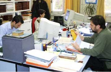 Σε απεργιακές κινητοποιήσεις προχωρούν οι υπάλληλοι της Νομαρχίας Αθηνών