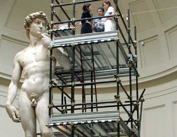 Διαφωνίες στην Ιταλία για τον καθαρισμό του Δαβίδ του Μιχαήλ Αγγέλου