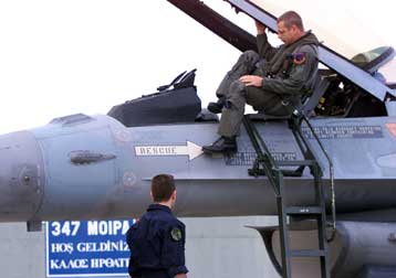 Συμφωνία Ελλάδας – Τουρκίας για καθιέρωση νέων αεροδιαδρόμων στο FIR Αθηνών