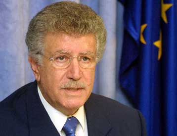 «Κοριός» βρέθηκε στο γραφείο του υπουργού Δικαιοσύνης και Δημόσιας Τάξης της Κύπρου