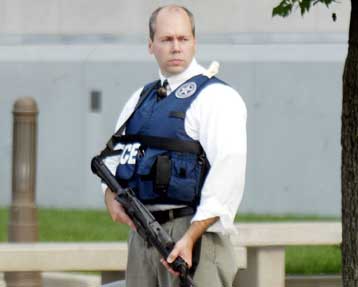 Έληξε η ομηρεία των φοιτητών στο Πανεπιστήμιο του Τενεσί – Νεκρός ο δράστης