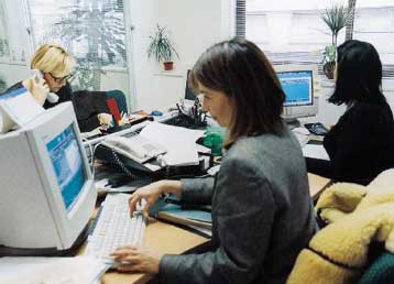 Αντιπαραγωγική σπατάλη 15,7 δισ. ευρώ ετησίως στο Δημόσιο διαπιστώνει ο ΣΕΒ