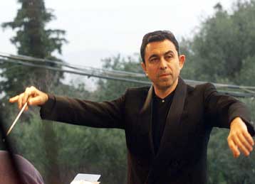 Εορταστικό το φετινό πρόγραμμα της Εθνικής Λυρικής Σκηνής