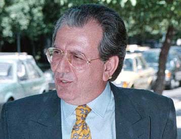 Τρία σενάρια για το ύψος των συντάξεων του Δημόσιου εξετάζει η κυβέρνηση