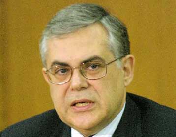 Οι κανόνες του Συμφώνου Σταθερότητας πρέπει να γίνουν σεβαστοί, λέει ο Λ.Παπαδήμος