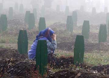 Προσχεδιασμένη ήταν η σφαγή της Σρμπρένιτσα, καταθέτει Σερβοβόσνιος πρώην αξιωματικός