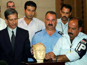 Βρέθηκε η Μάσκα του Ουρούκ, που είχε κλαπεί στη διάρκεια του πολέμου στο Ιράκ