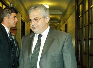 Κυβερνητική δέσμευση διερεύνησης καταγγελιών για υπερσυνταγογράφηση