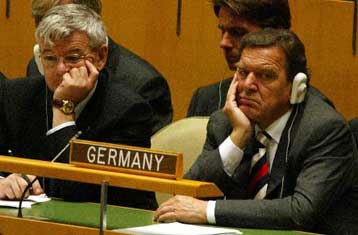 Γεφύρωση του χάσματος στον ΟΗΕ για το Ιράκ επιδιώκει ο Σρέντερ