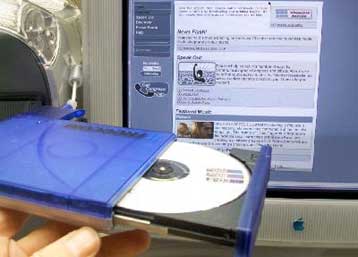 Οι δημιουργοί του Kazaa μηνύουν τις δισκογραφικές εταιρείες