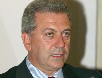 Έρευνα στο Δήμο Αθηναίων για ενδεχόμενη κακοδιαχείριση επί Δ.Αβραμόπουλου