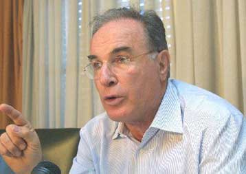 Τηρείται η συμφωνία για το «πάγωμα» των τιμών – Αιχμές Carrefour κατά προμηθευτών