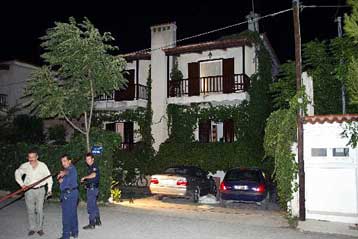 Ξεκαθάρισμα λογαριασμών «βλέπει» η ΕΛ.ΑΣ. πίσω από την επίθεση κατά του Ν.Μαζαράκη