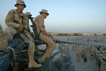 Επίθεση με όλμους εναντίον Αμερικανών στη Βαγδάτη – Τουλάχιστον δέκα τραυματίες