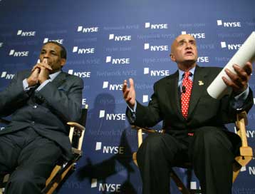 Νέα παραίτηση στο NYSE μετά το σκάνδαλο με τις αποδοχές του Ρ.Γκράσο