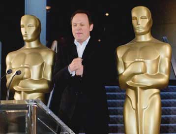 Ο Μπίλι Κρίσταλ θα παρουσιάσει τη φετινή απονομή των βραβείων Όσκαρ