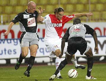 Νίκησε 3-0 την Τουλούζ και περιμένει την ΑΕΚ την Τρίτη η Μονακό