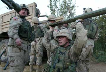 Σημαντική ποσότητα όπλων εντόπισαν αμερικανικές δυνάμεις στη γενέτειρα του Σαντάμ