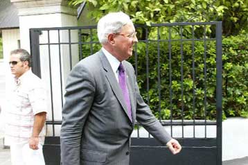 Διαψεύδει η κυβέρνηση το δημοσίευμα περί επιστολής Γκαργκάνα στον πρωθυπουργό