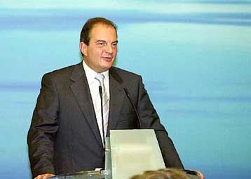 Αδιαφανείς αποκρατικοποιήσεις δεν είναι δεσμευτικές για τη ΝΔ, δηλώνει ο Κ.Καραμανλής